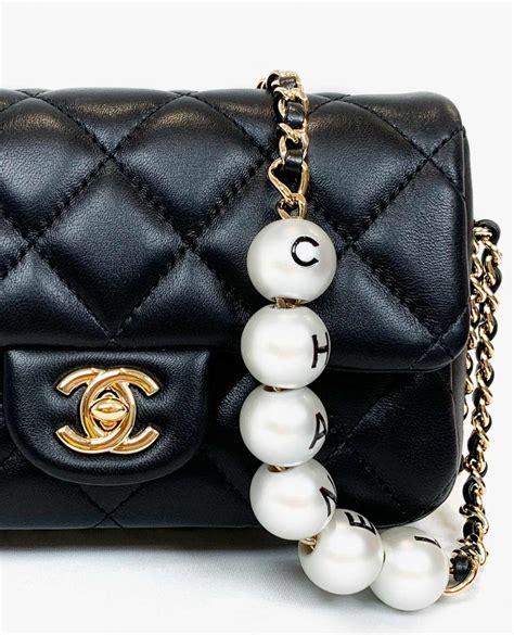 chanel bag pearl chain|Meer.